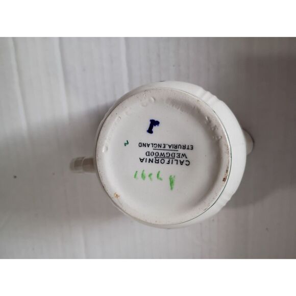 Wedgwood California Earthenware Fruit Creamer Etruria England - Picture 6 of 6